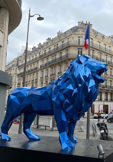 Appartement Chanel Avenue Montaigne & Elysees 4 Guests Parijs