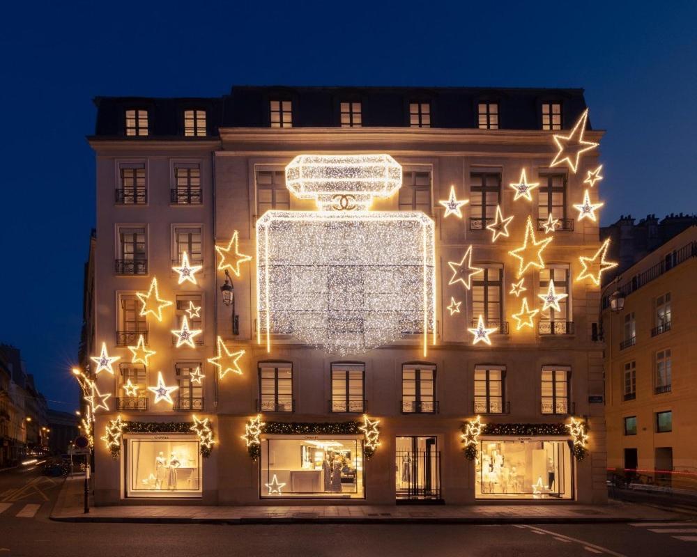 Chanel Avenue Montaigne & Elysees 4 Guests Appartement *